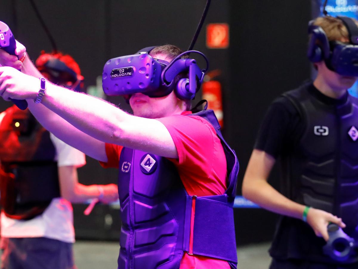 از متاورس تا کودکان کار متاورسی